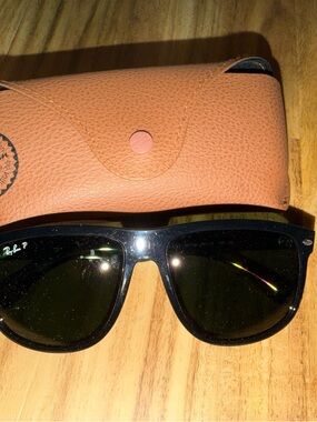 Ray-Ban Black Sunglasses